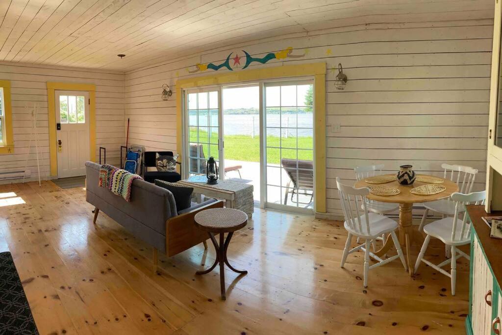 Sea Cliff Cottage Edwardsville Екстериор снимка